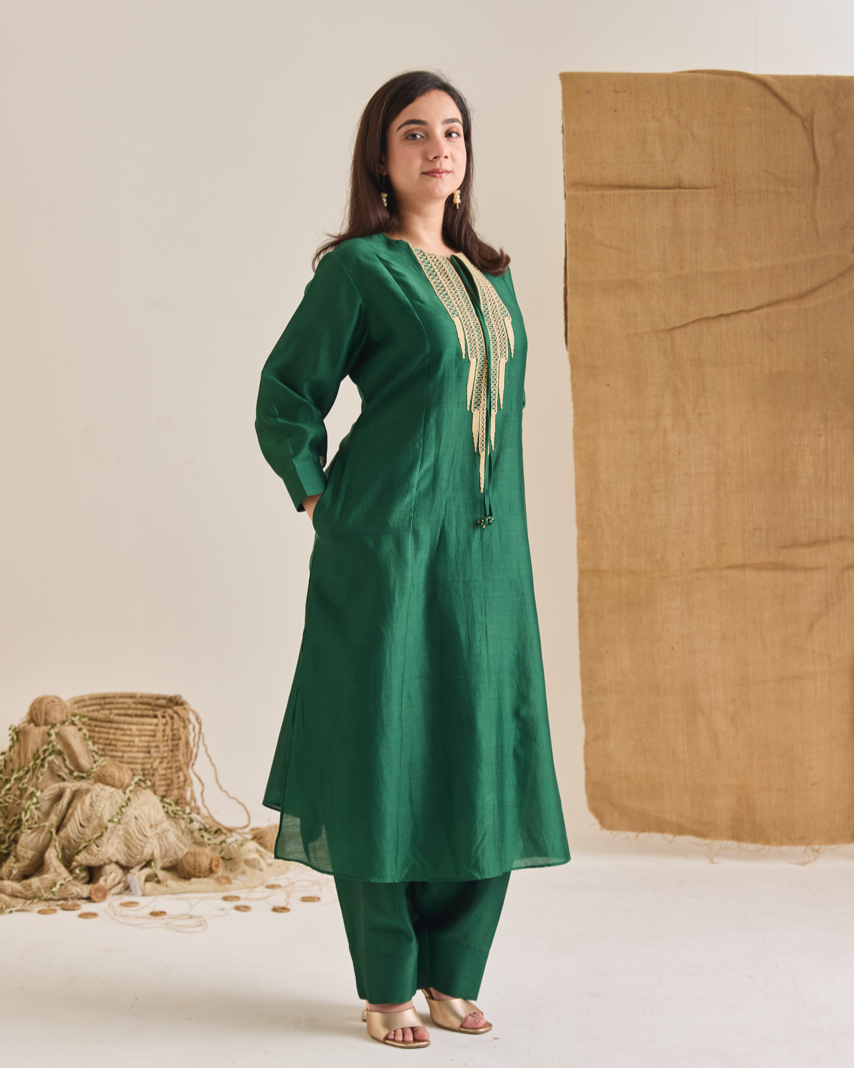 Long Jute Embroidered Kurta Set With Cocoon Pants