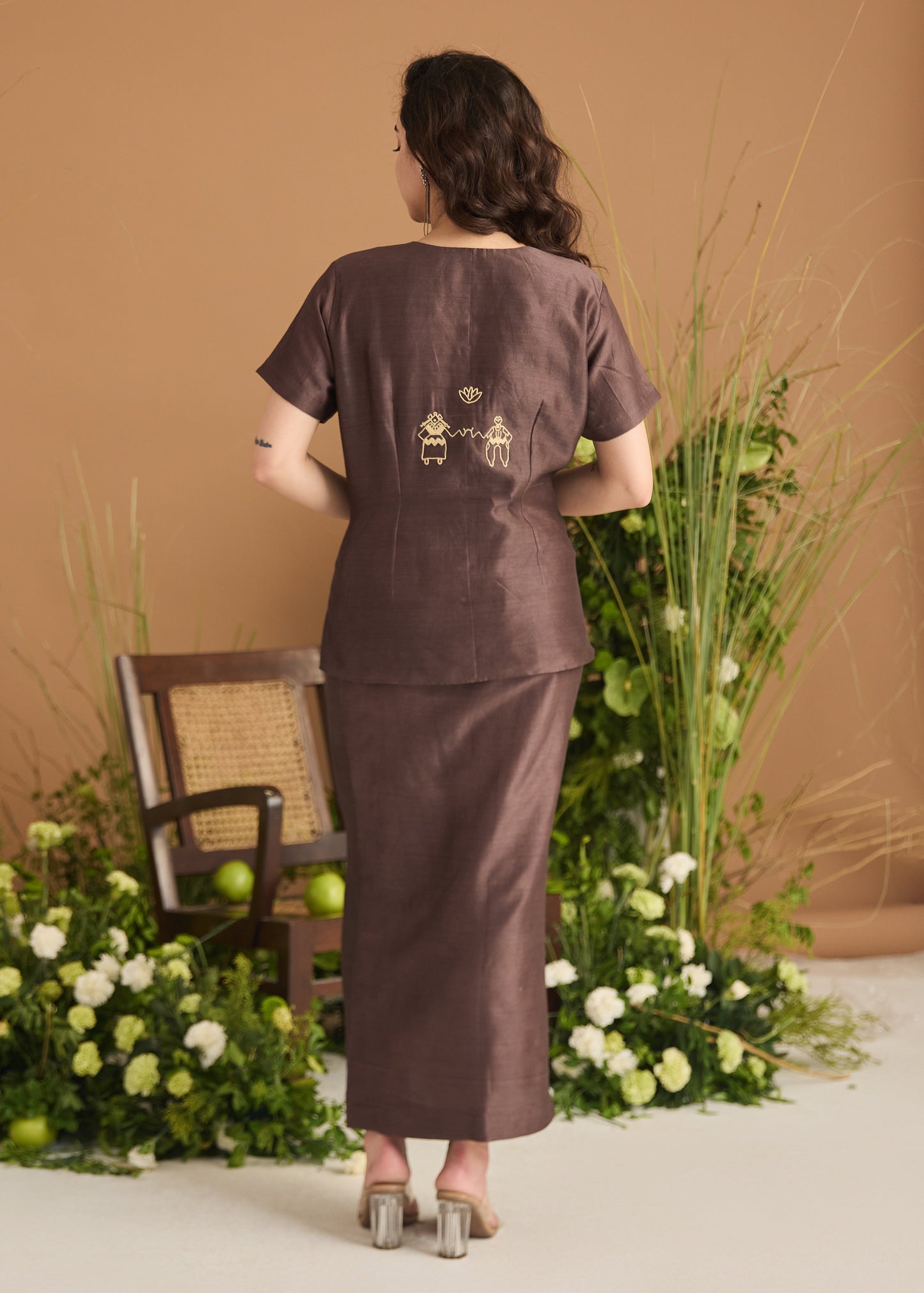 Jute Embroidered Straight Skirt Set