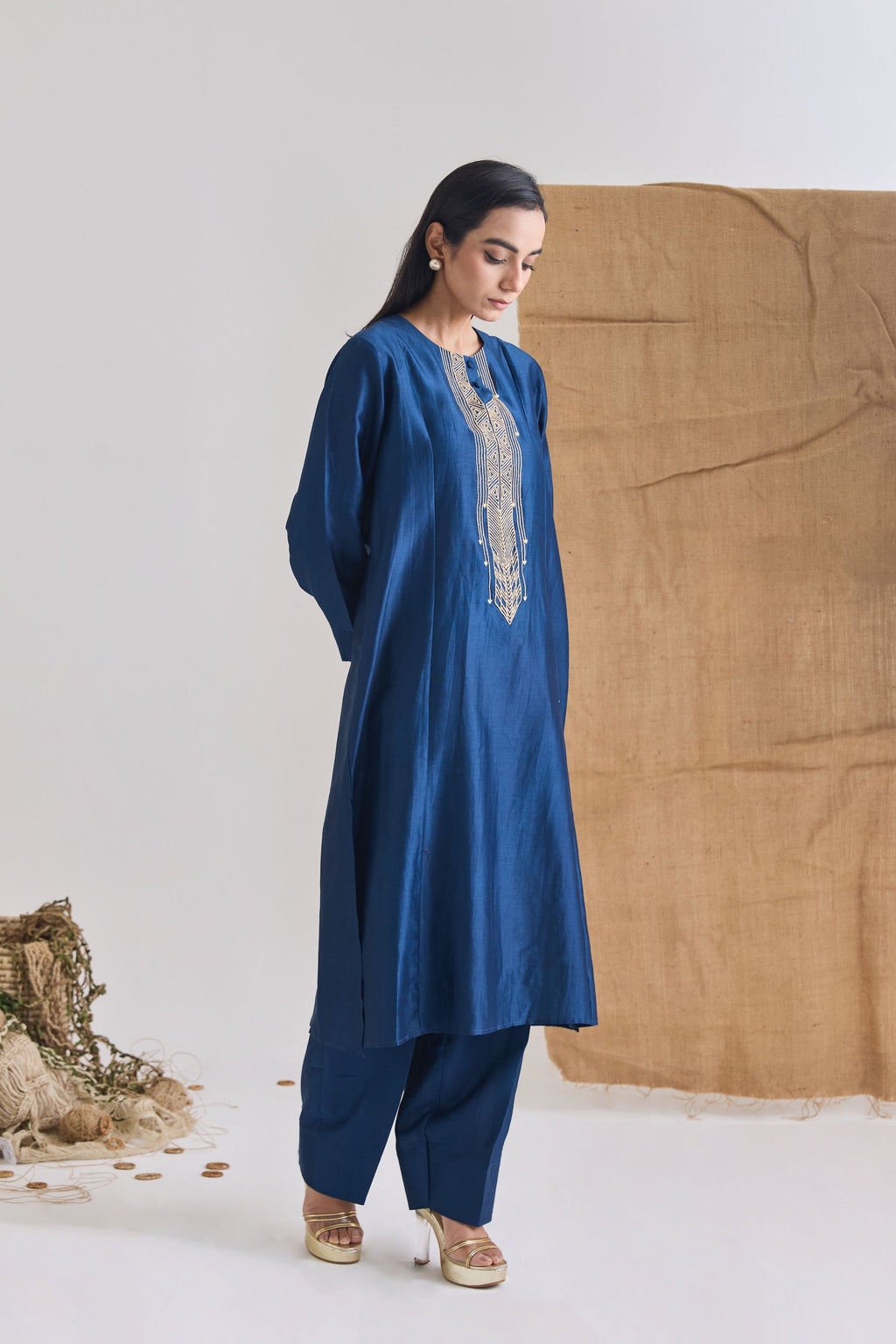Side profile-blue Chanderi kurta with cocoon pants